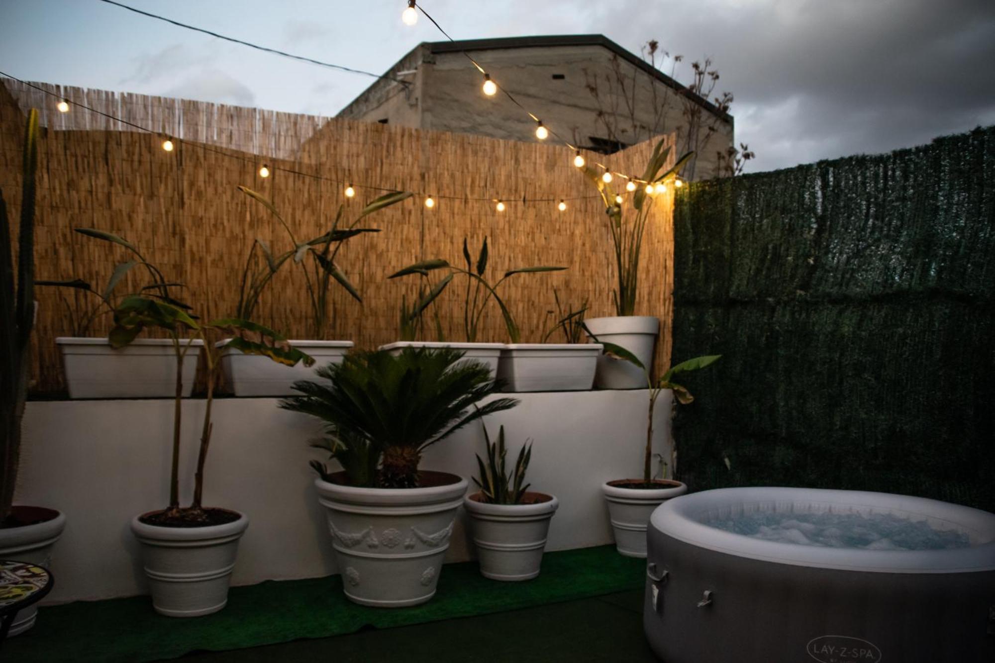 Deluxe Double Room Bath
