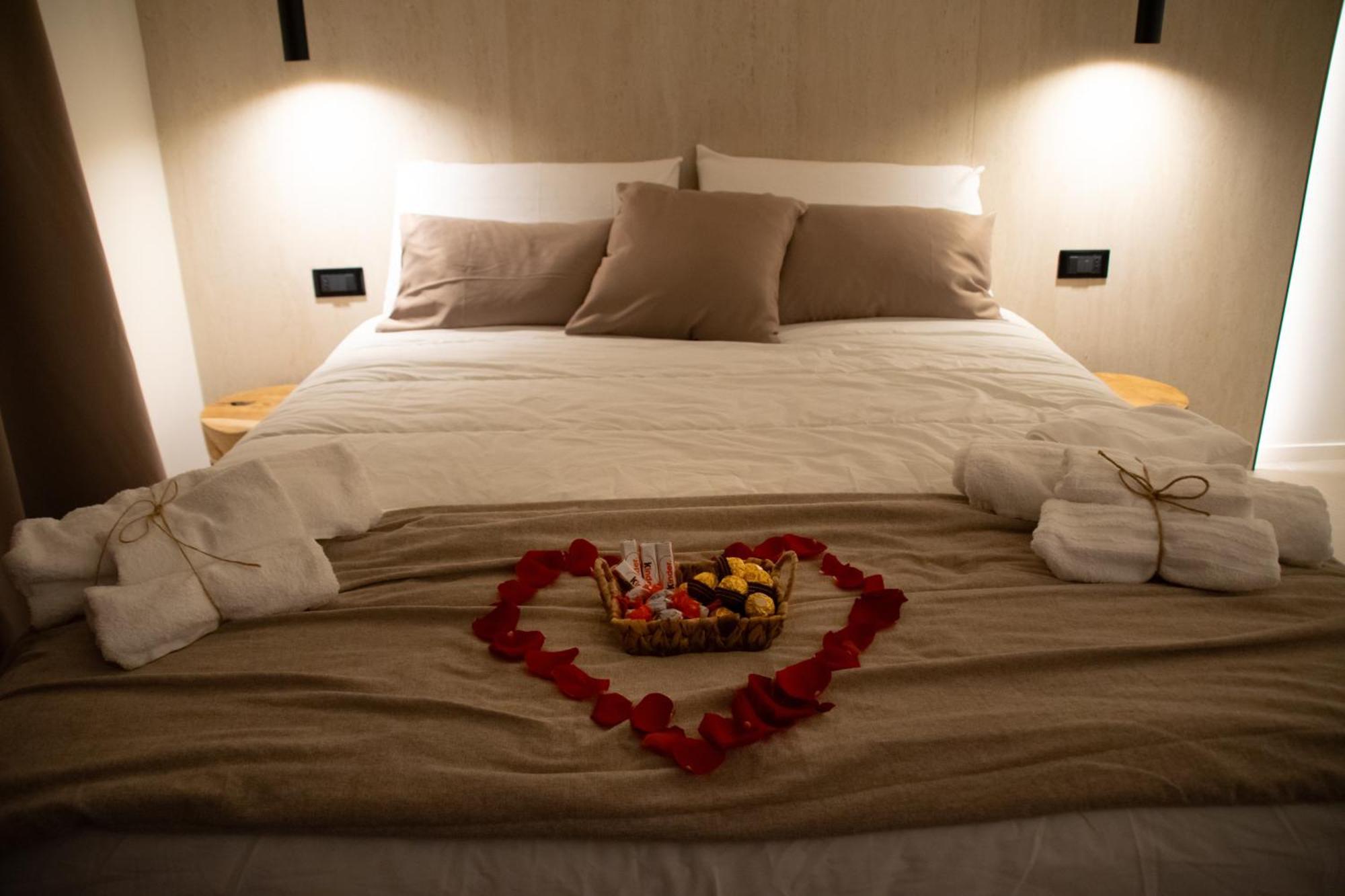 Deluxe Double Room Bath