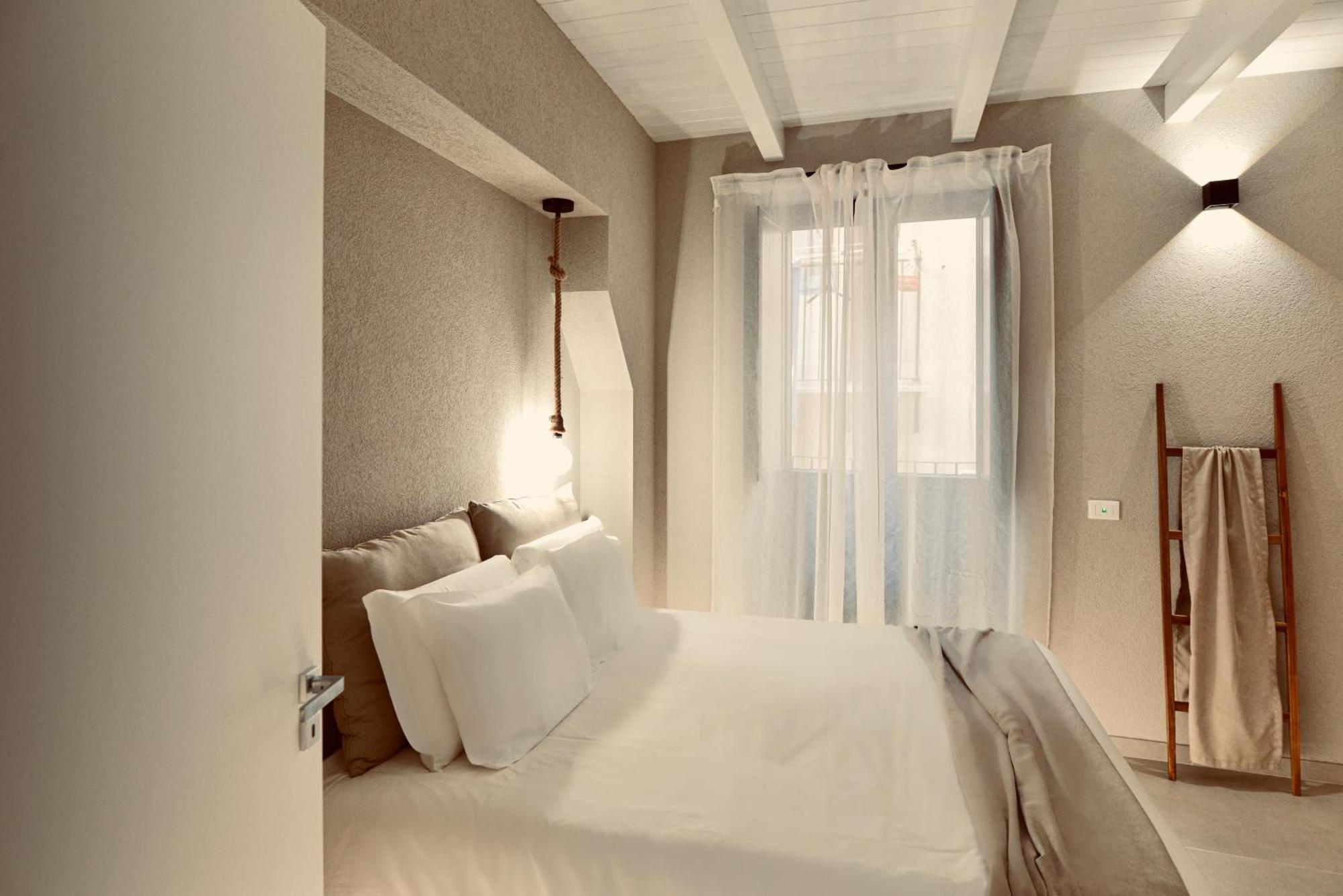 Standard King Room,1632406040:JPEG