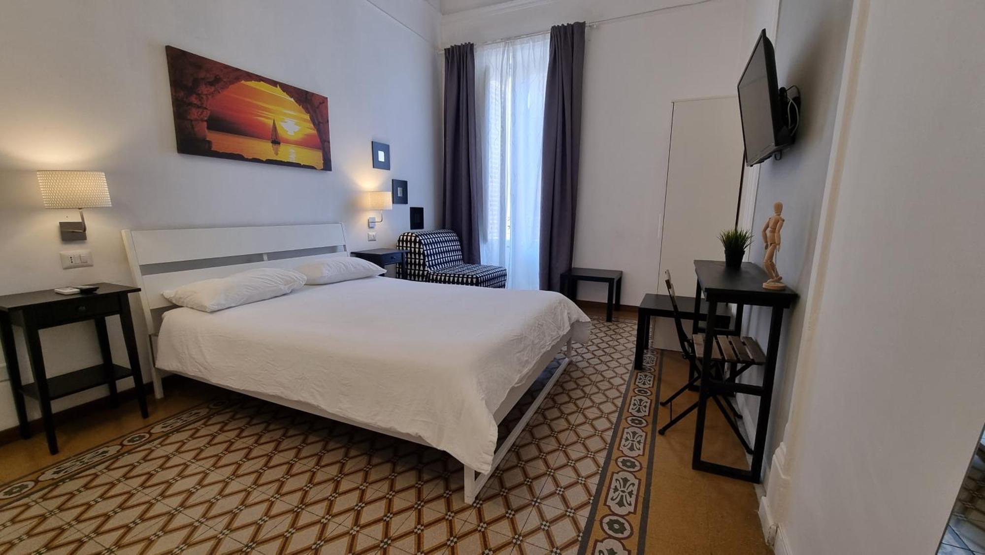 Double Room Private Bathroom