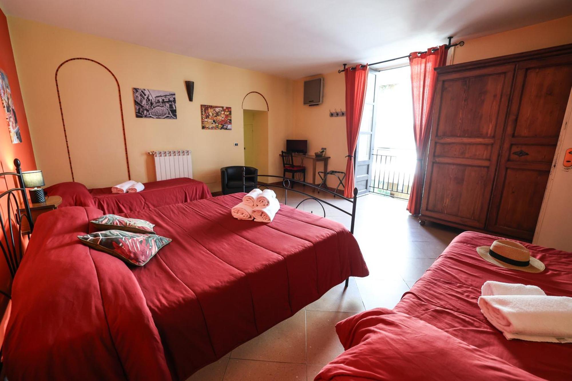 Triple Room