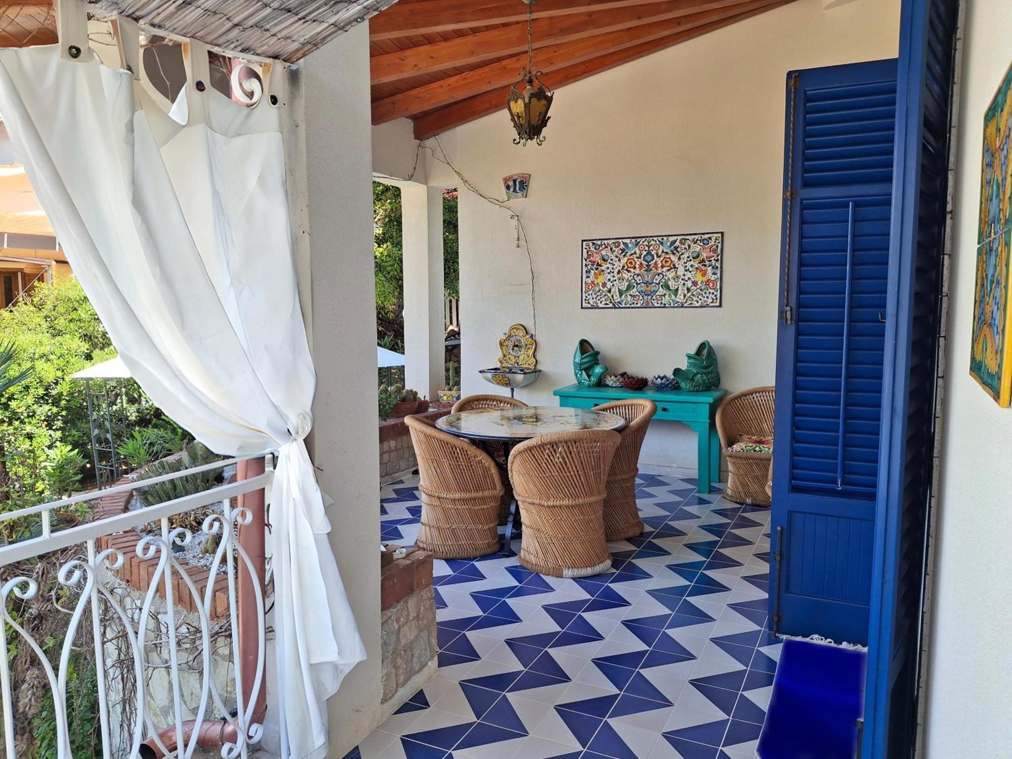 Triple Room Pool View