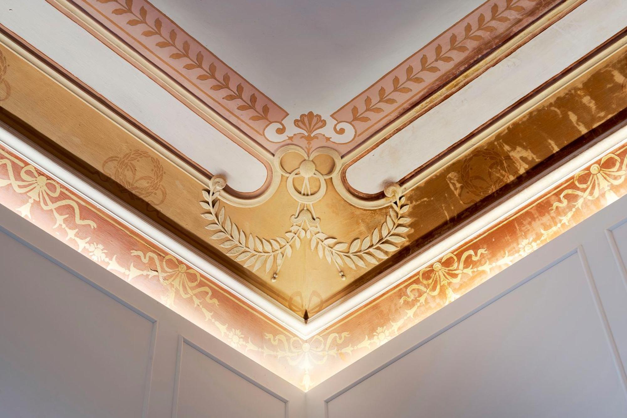 Deluxe Double Room,1742897120:JPEG