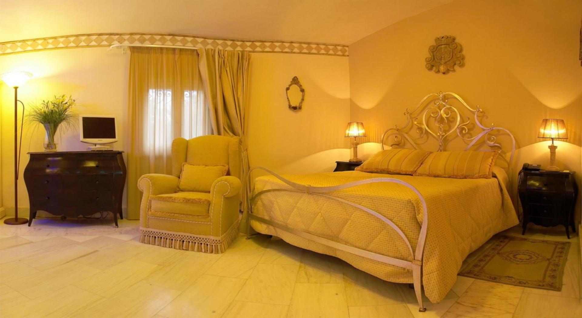 Deluxe Junior Suite
