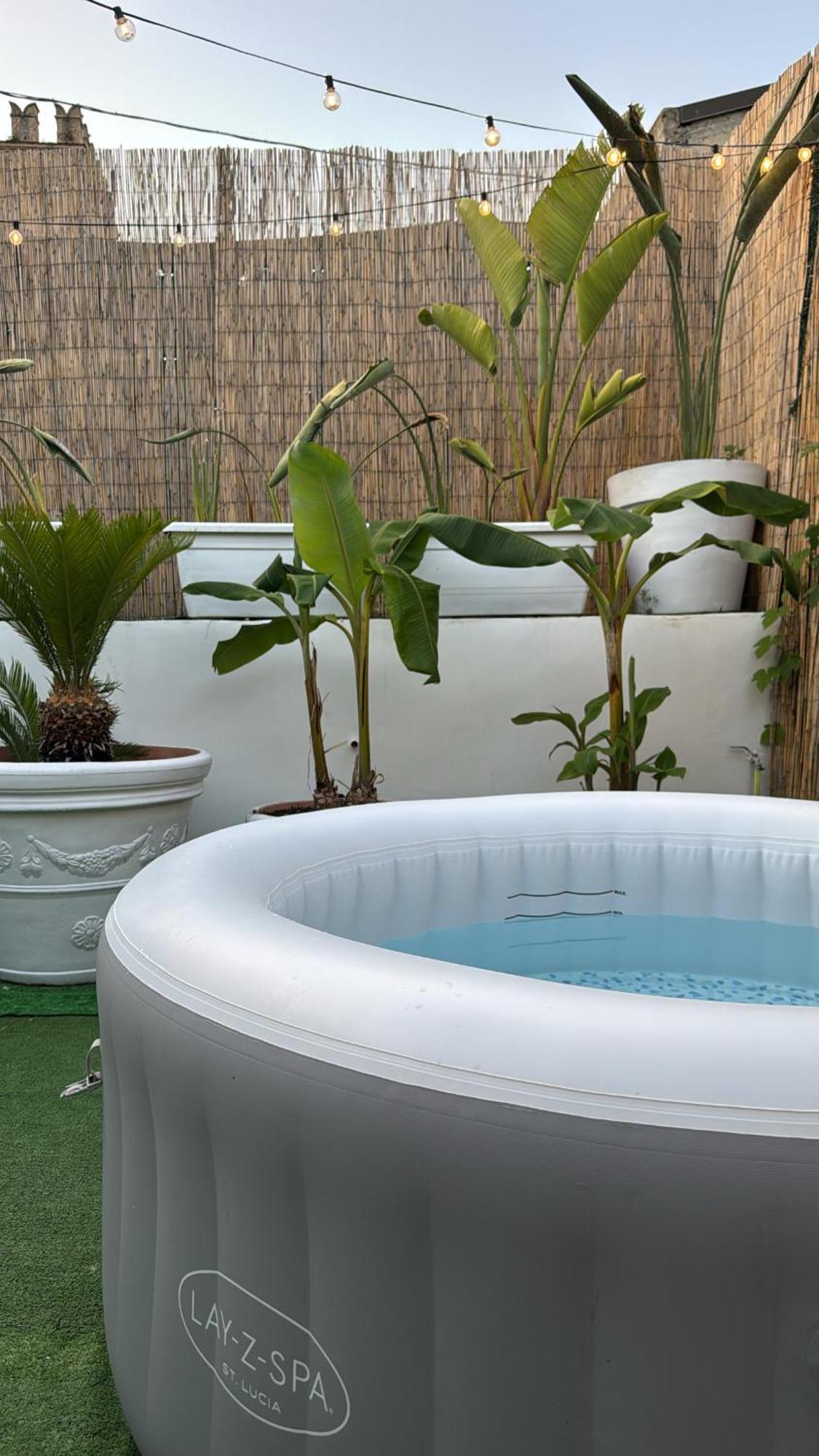 Deluxe Double Room Bath