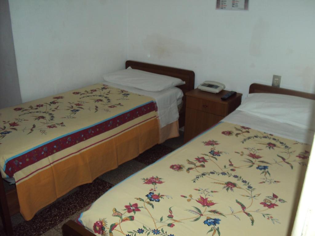 Chambre Double ou Lits Jumeaux