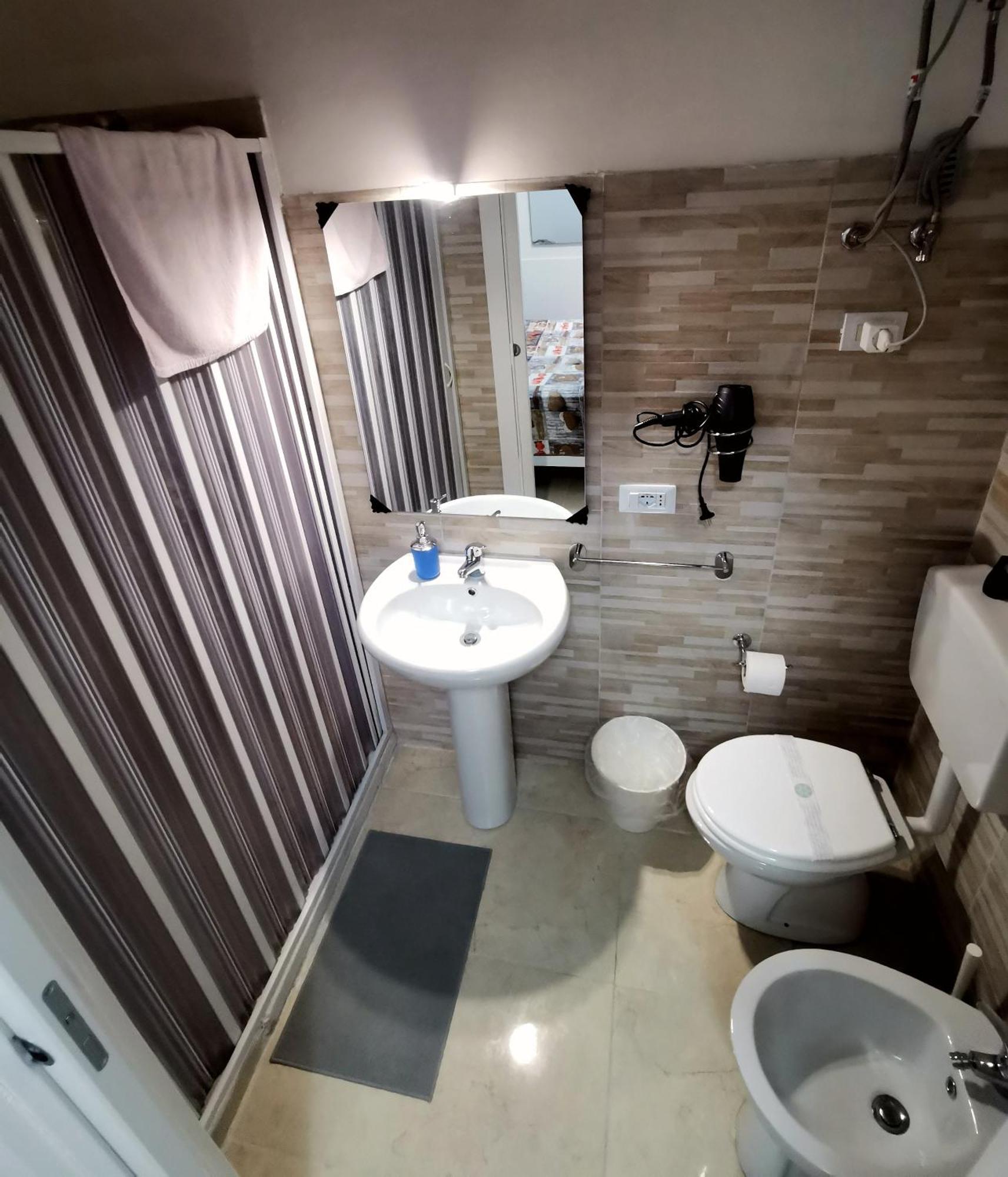 Double Room Private Bathroom