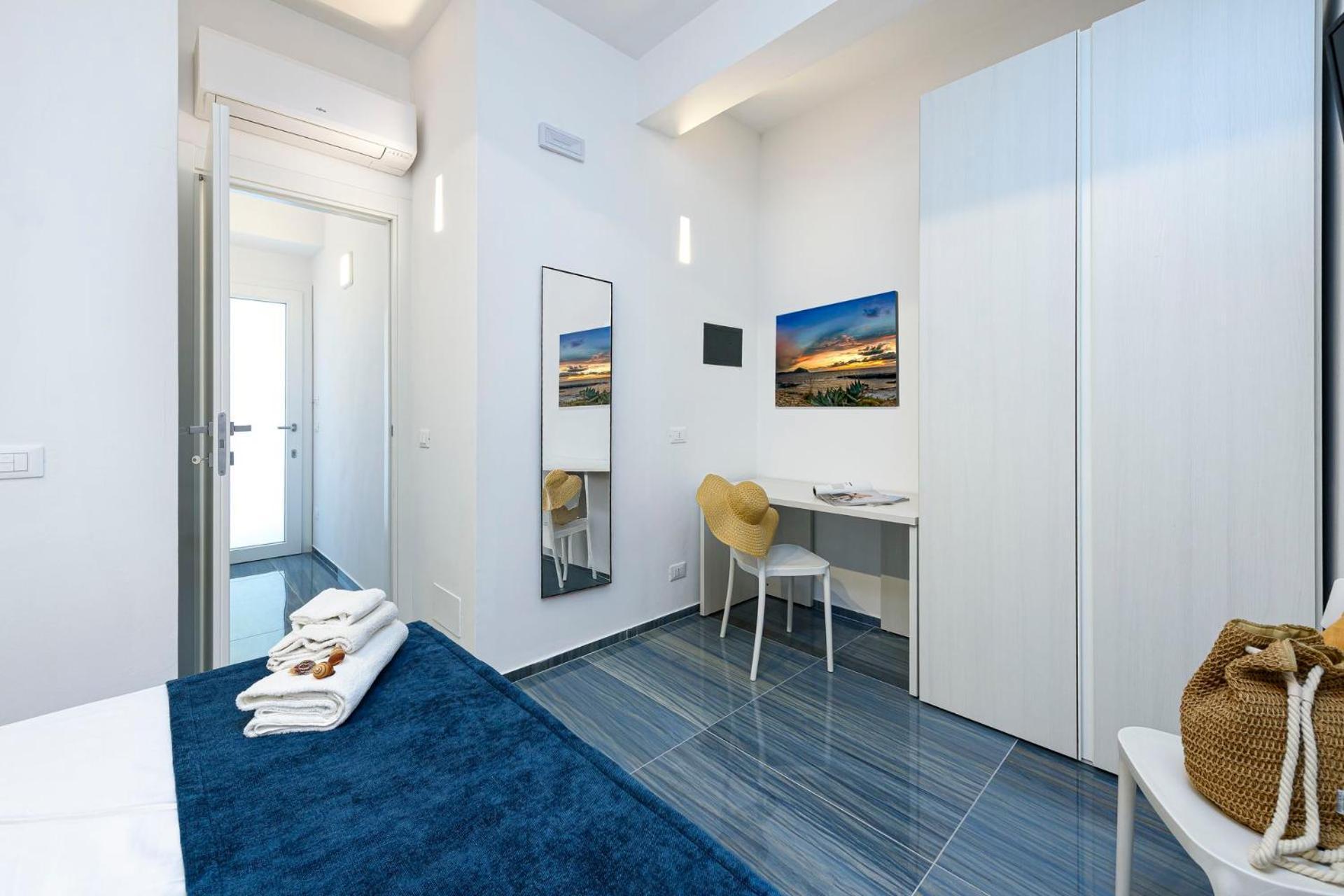 Double Room Private Bathroom