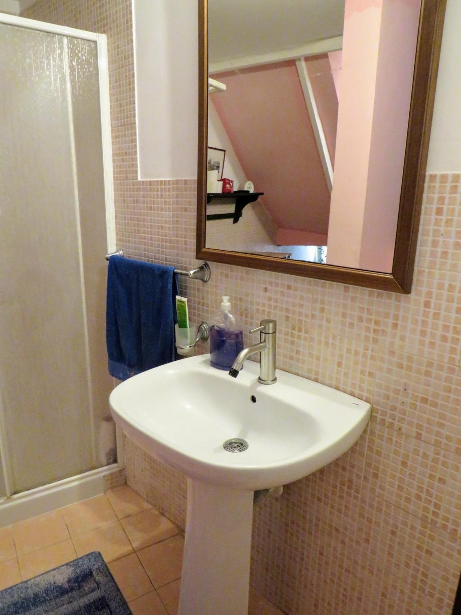 Camera Tripla Economy con Bagno in Comune