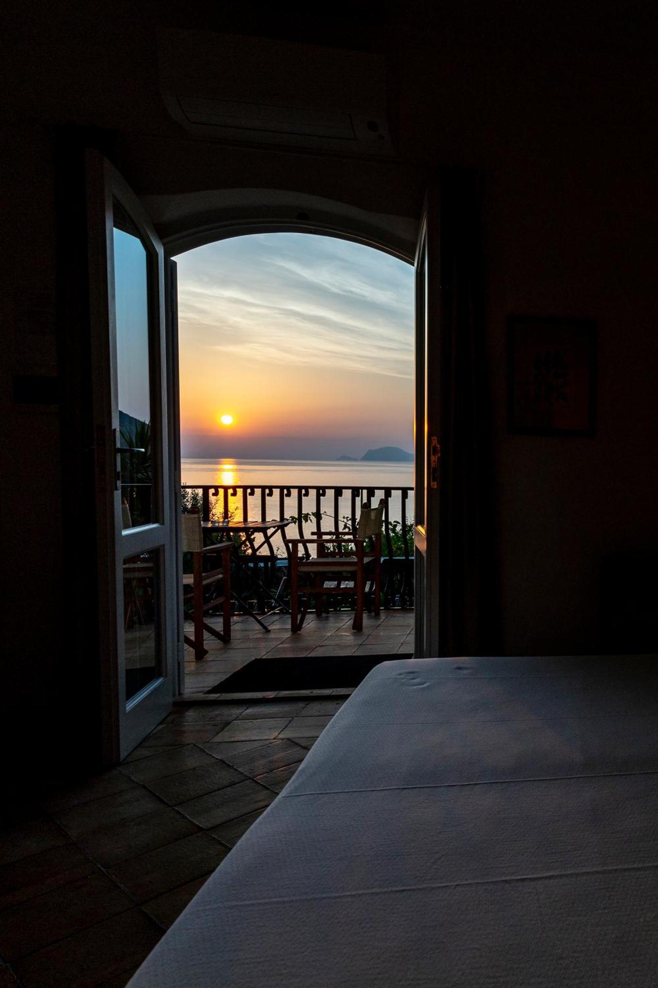 Superior Double or Twin Room Sea View