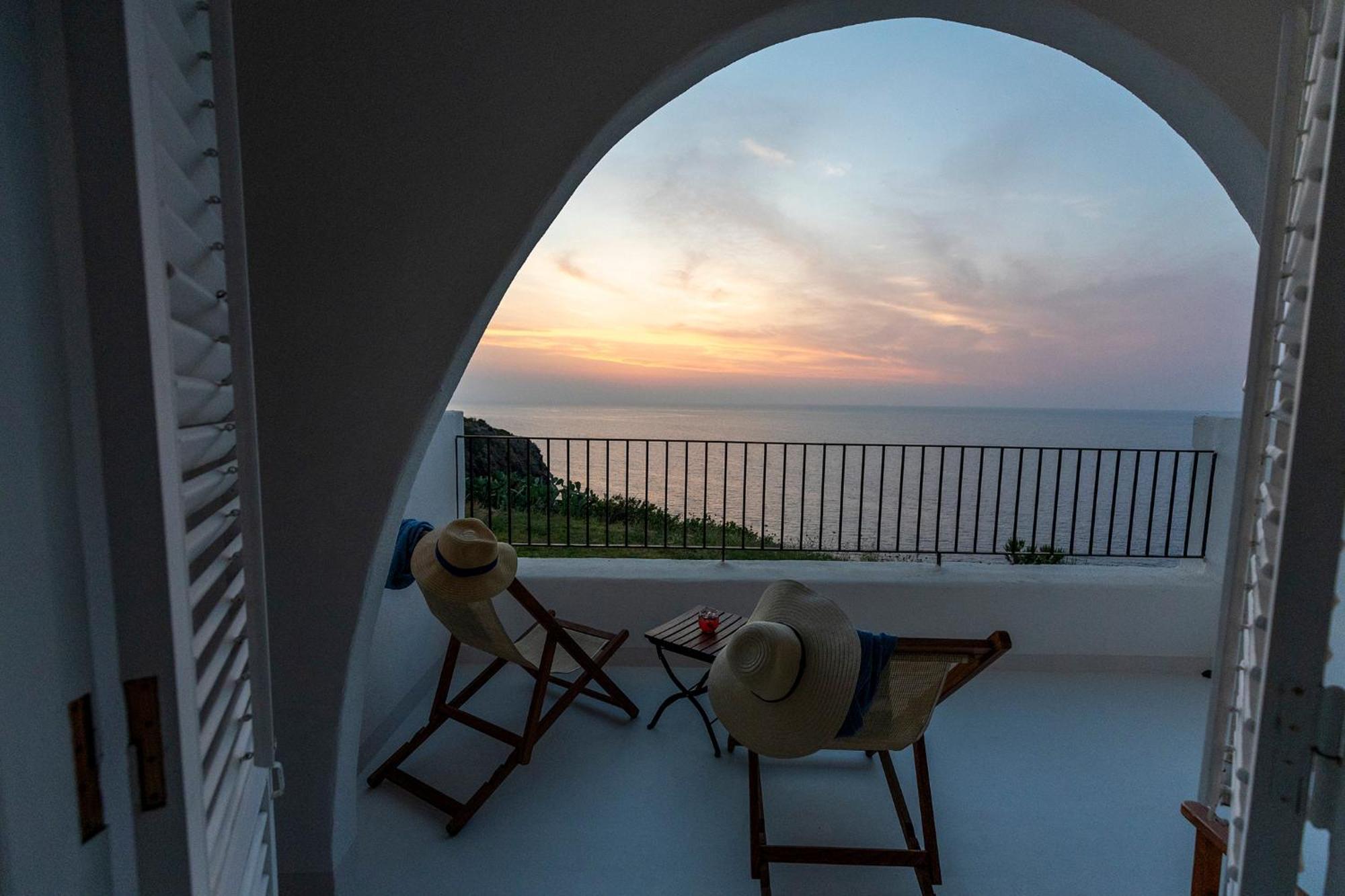 Superior Double or Twin Room Sea View