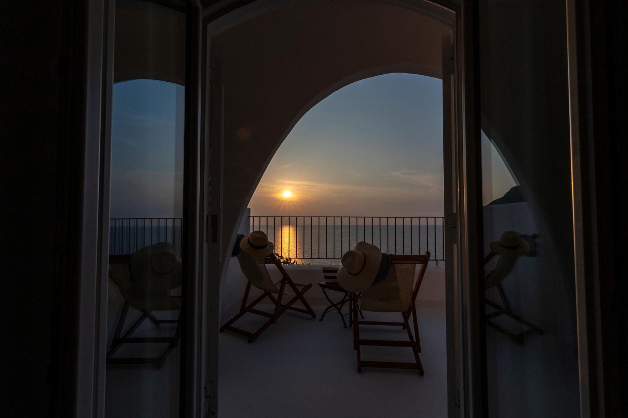 Superior Double or Twin Room Sea View