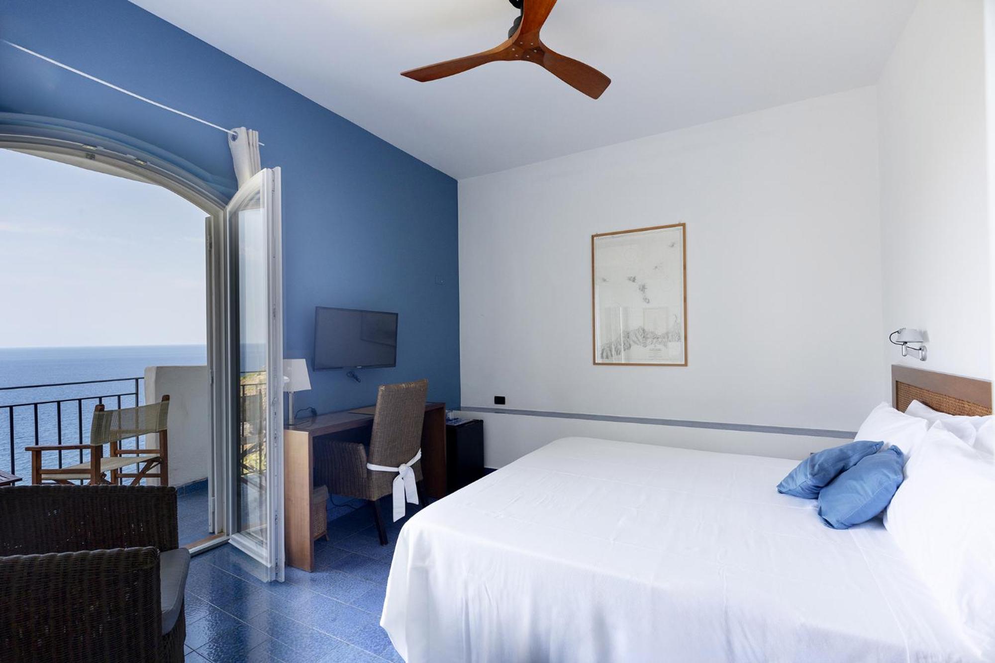 Superior Double or Twin Room Sea View