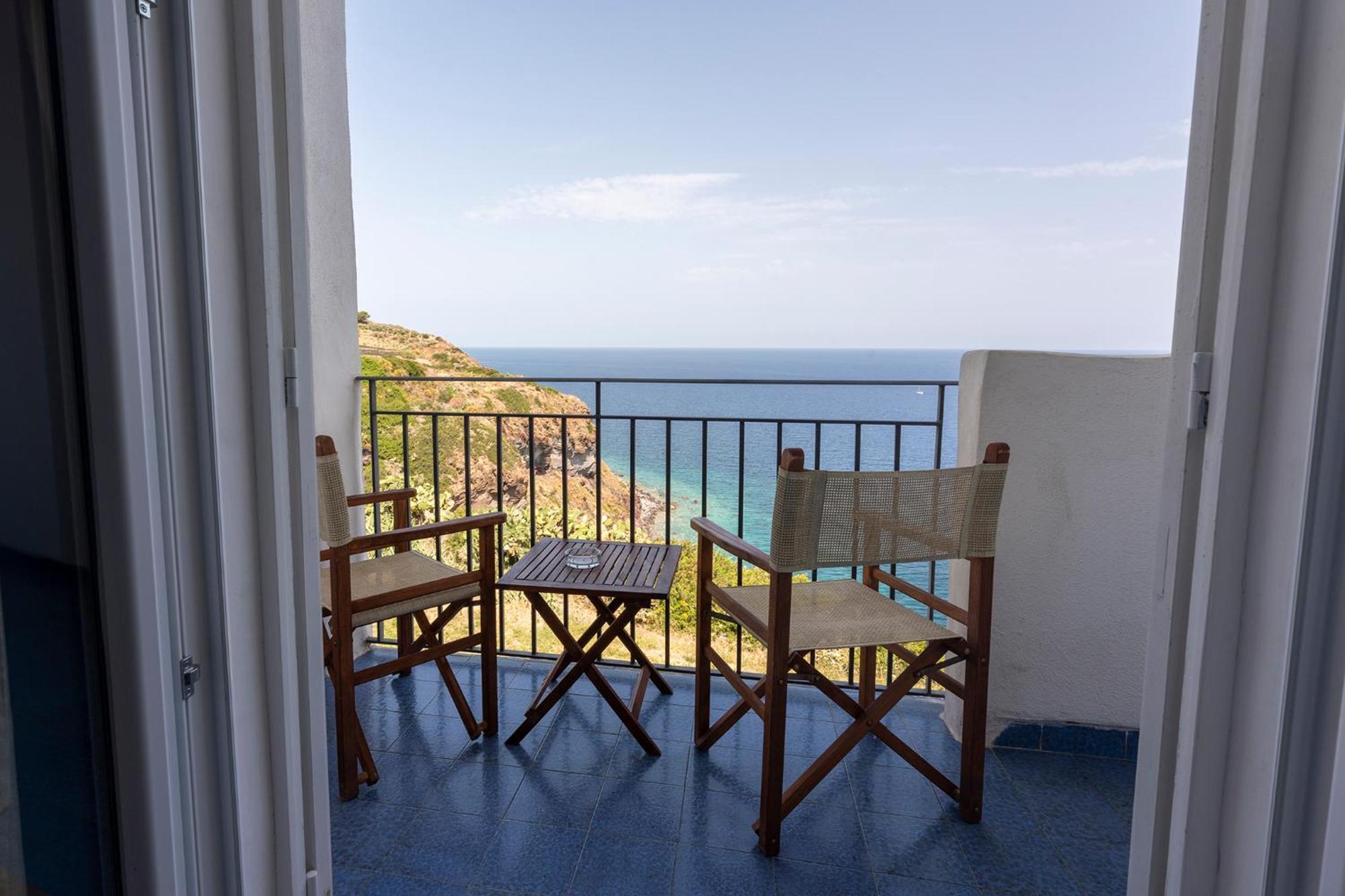 Superior Double or Twin Room Sea View