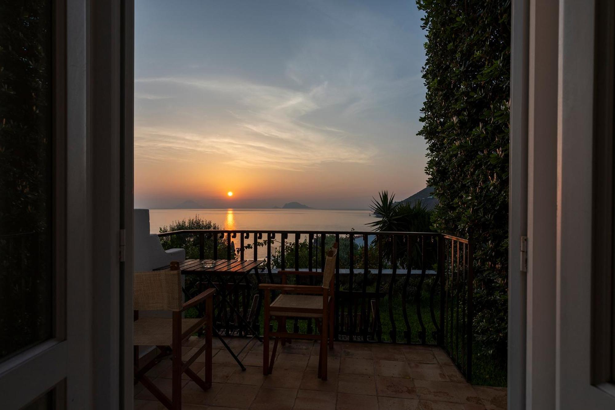Superior Double or Twin Room Sea View