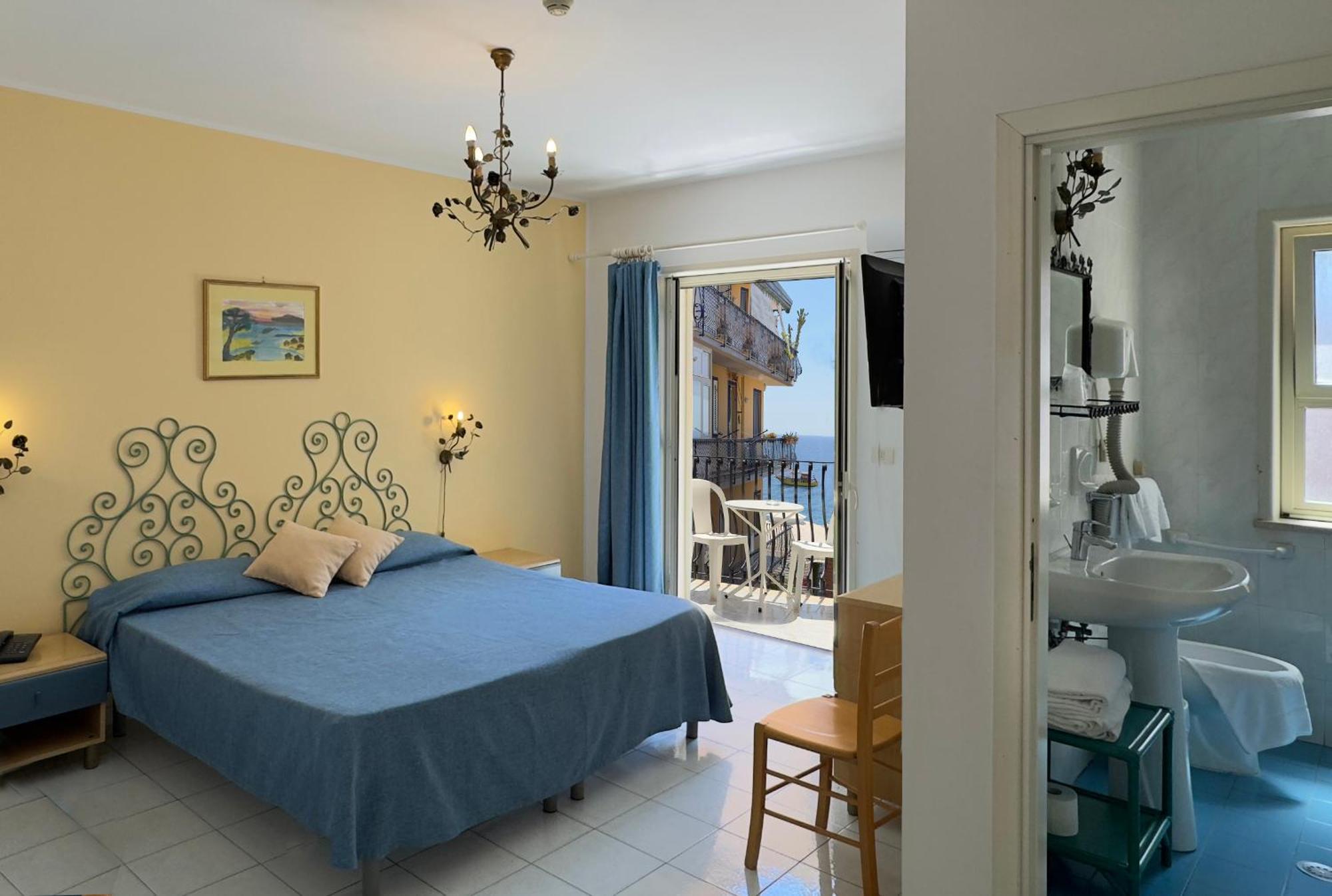 Standard Double or Twin Room Balcony