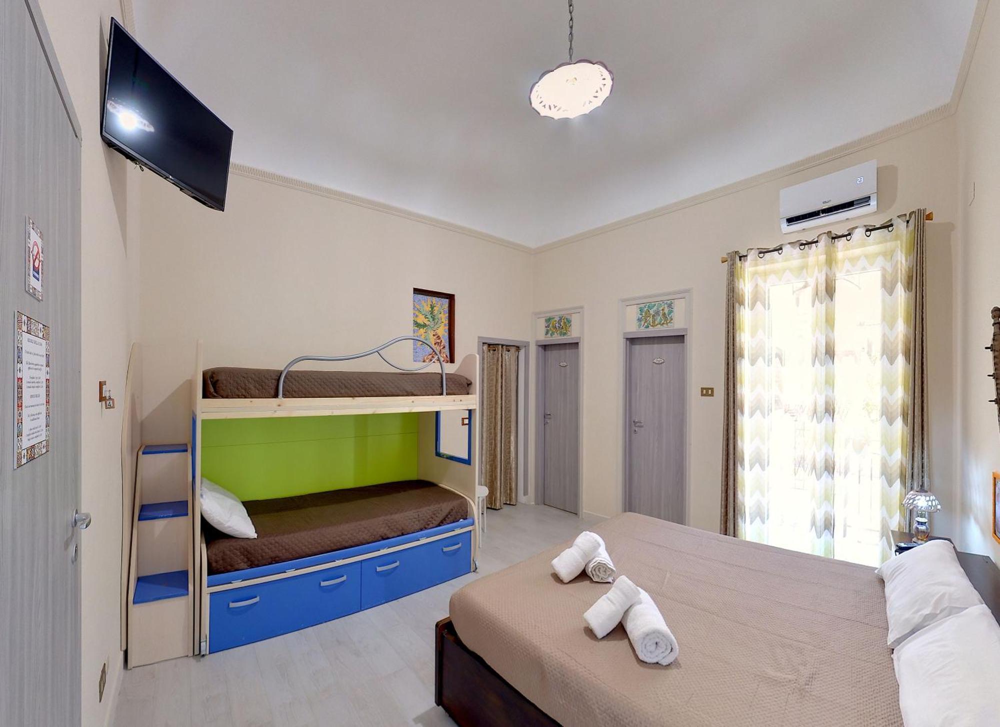 Large Double Room