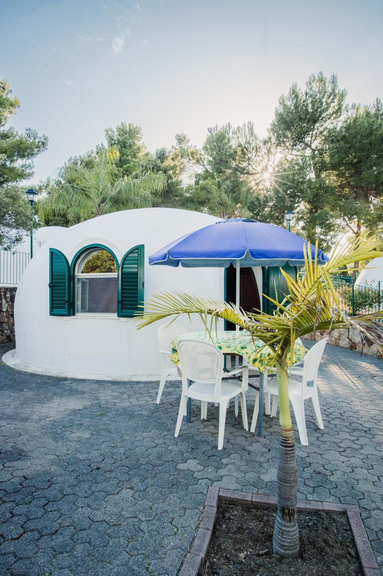One-Bedroom Bungalow
