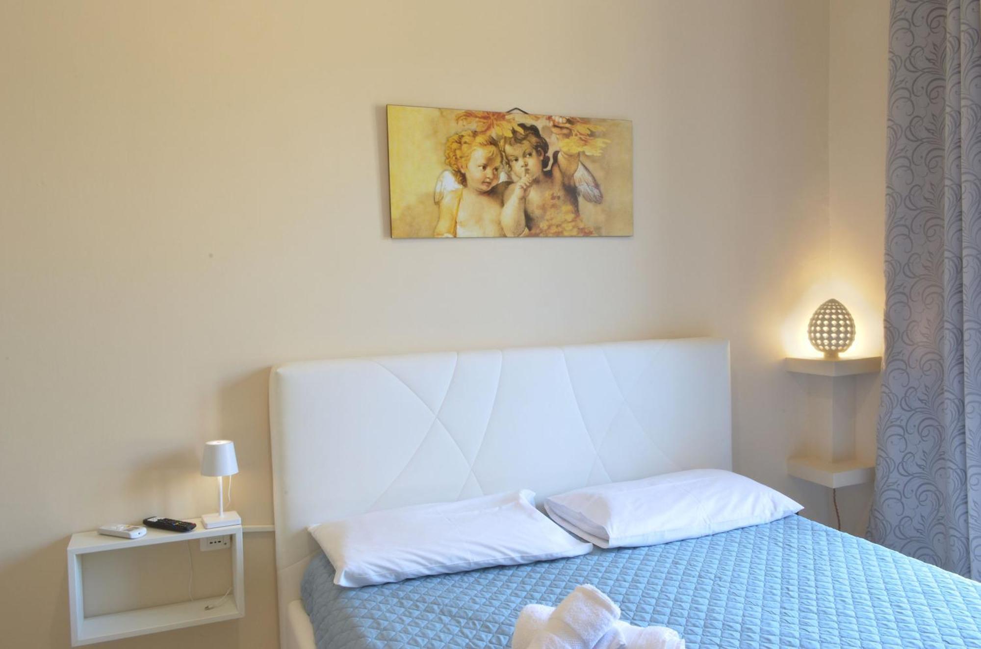 Double Room Private Bathroom