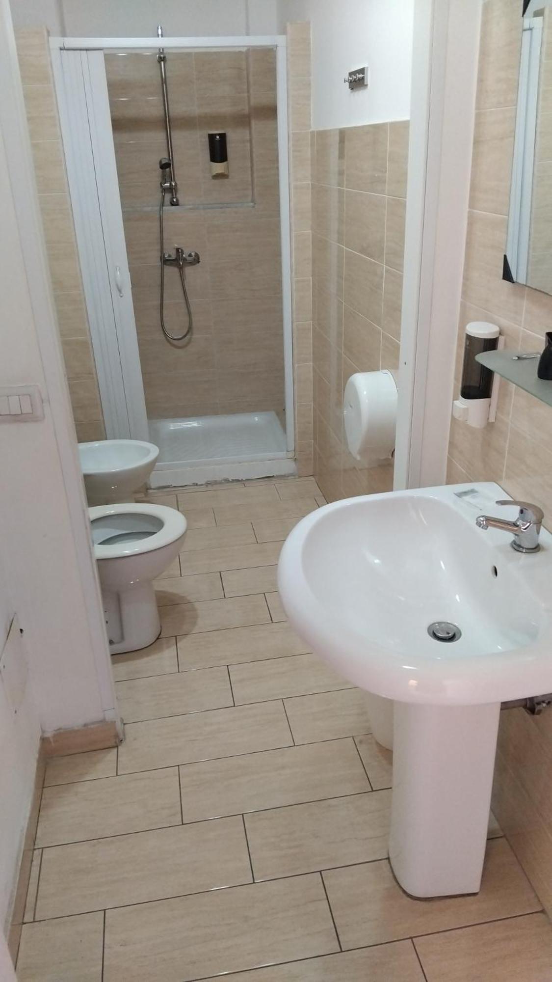 Quadruple Room Private Bathroom