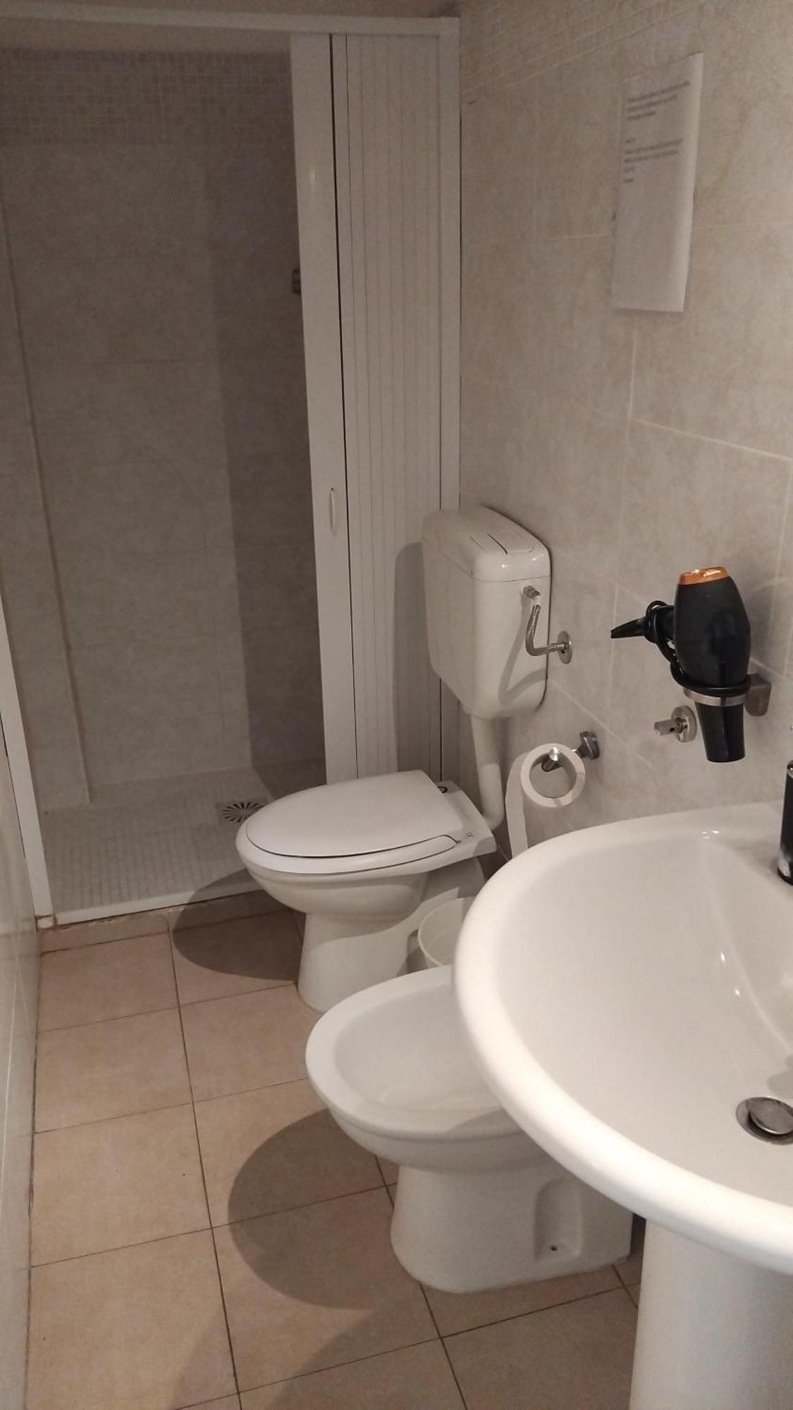 Double Room Private Bathroom