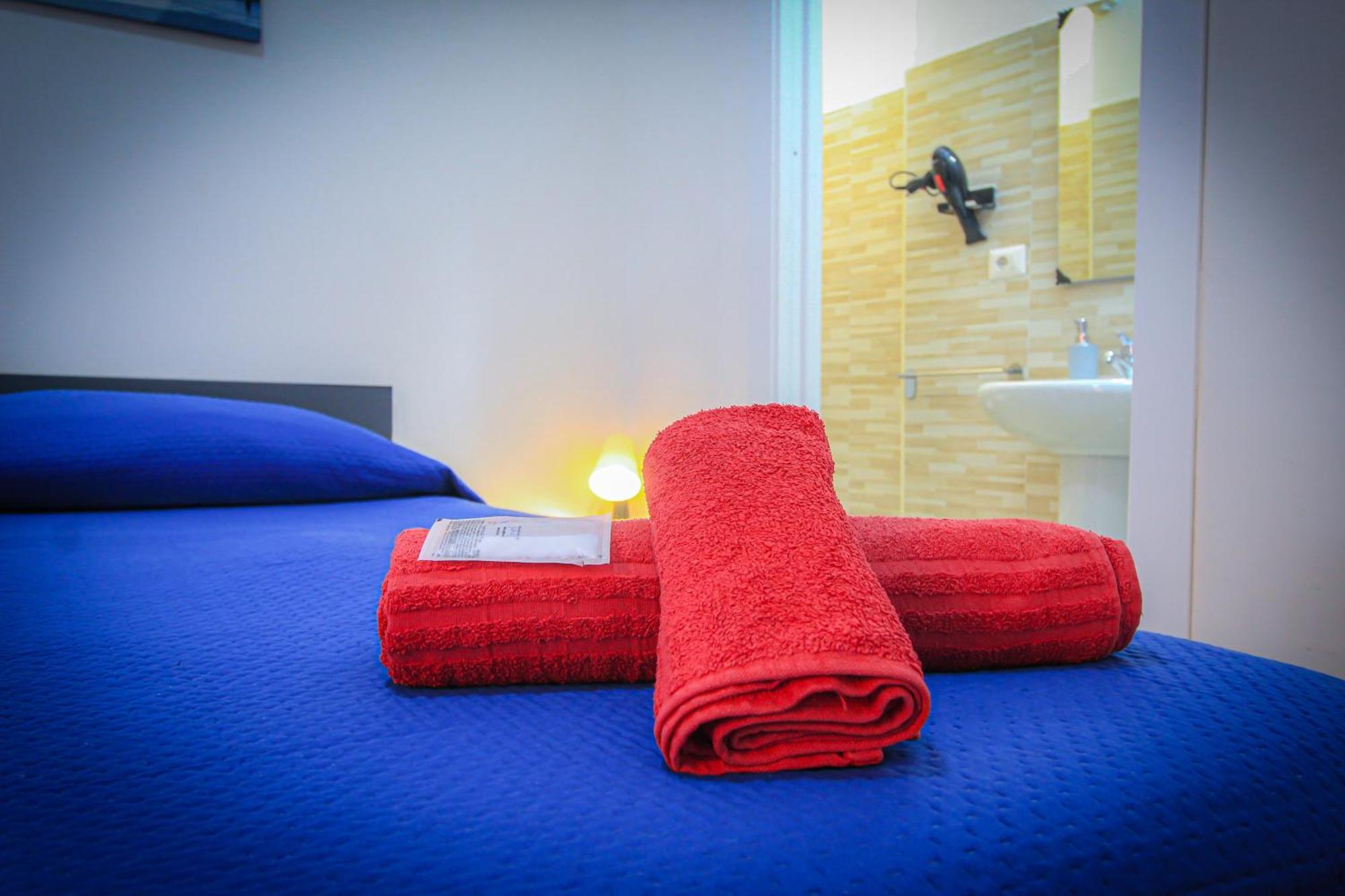 Double Room Private Bathroom