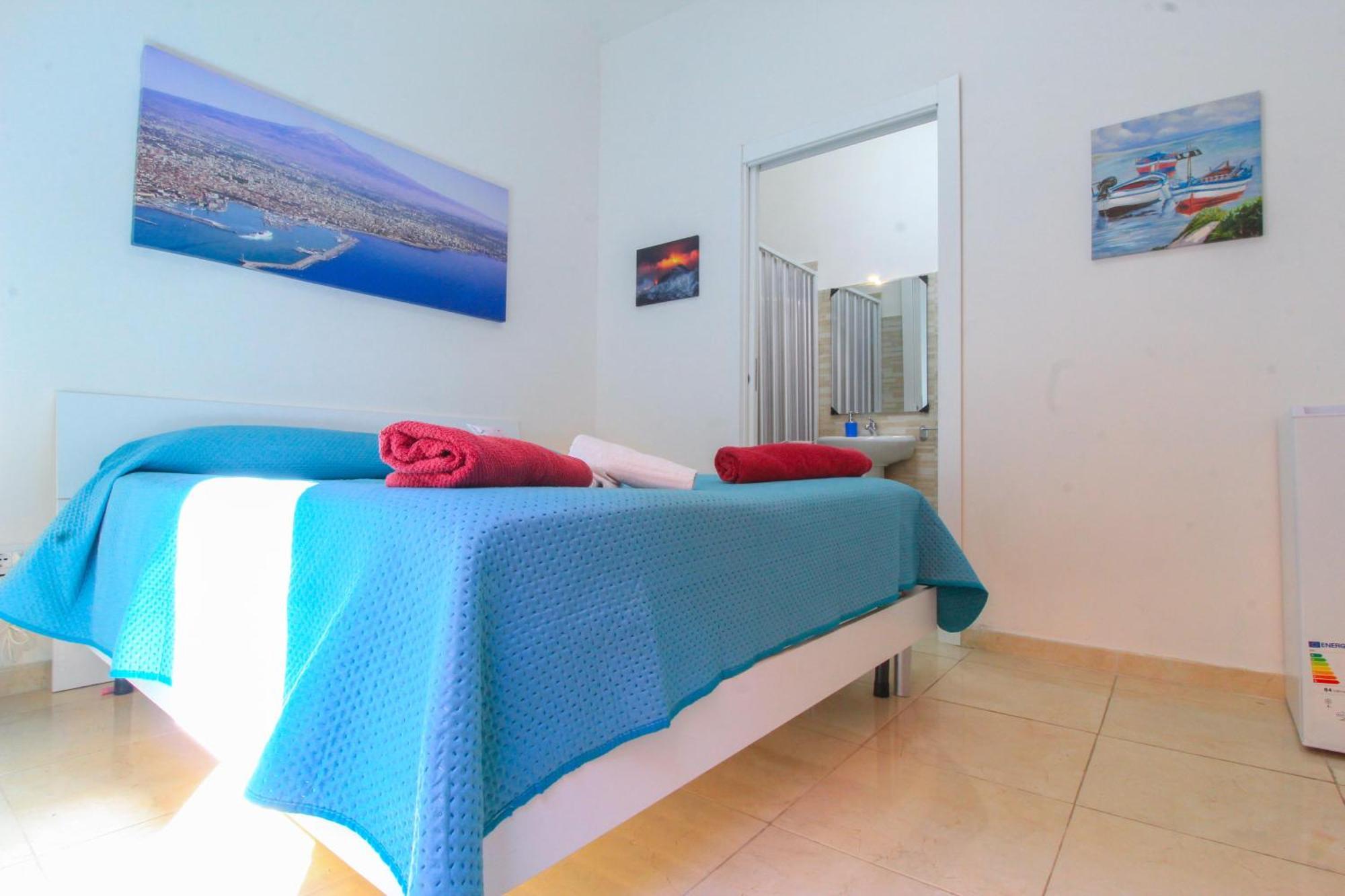 Double Room Private Bathroom