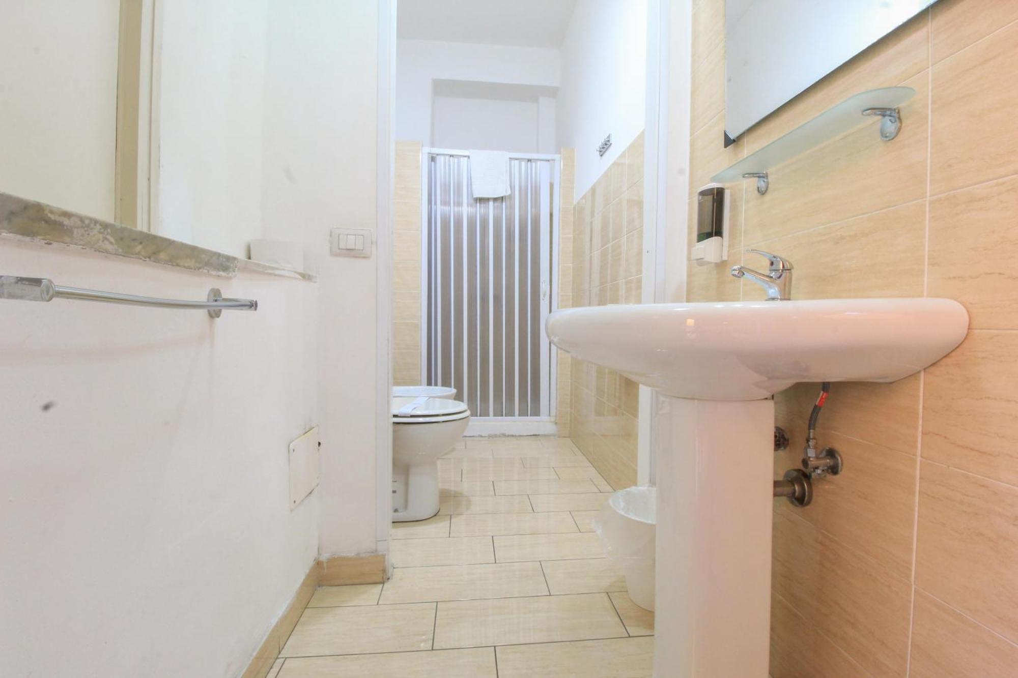 Quadruple Room Private Bathroom