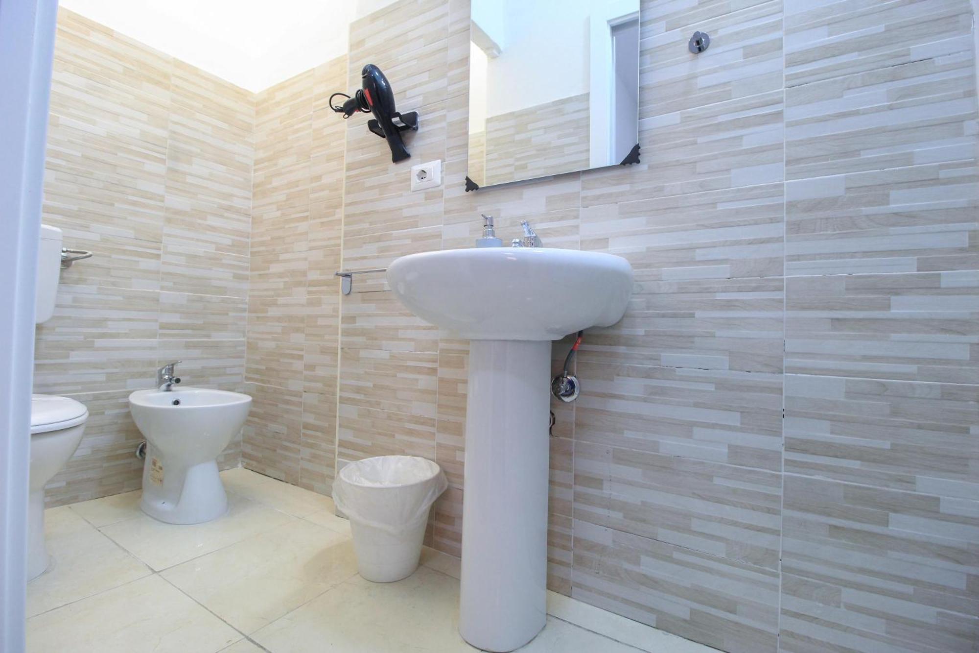 Double Room Private Bathroom