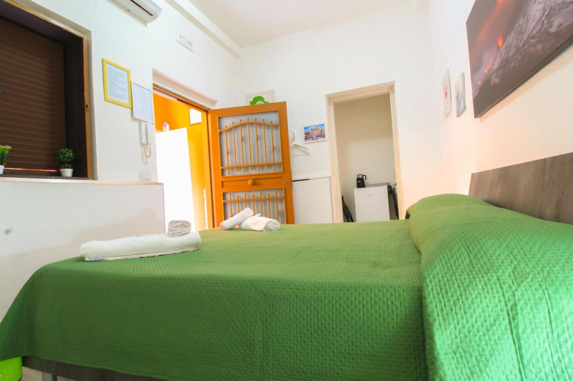 Double Room Private Bathroom