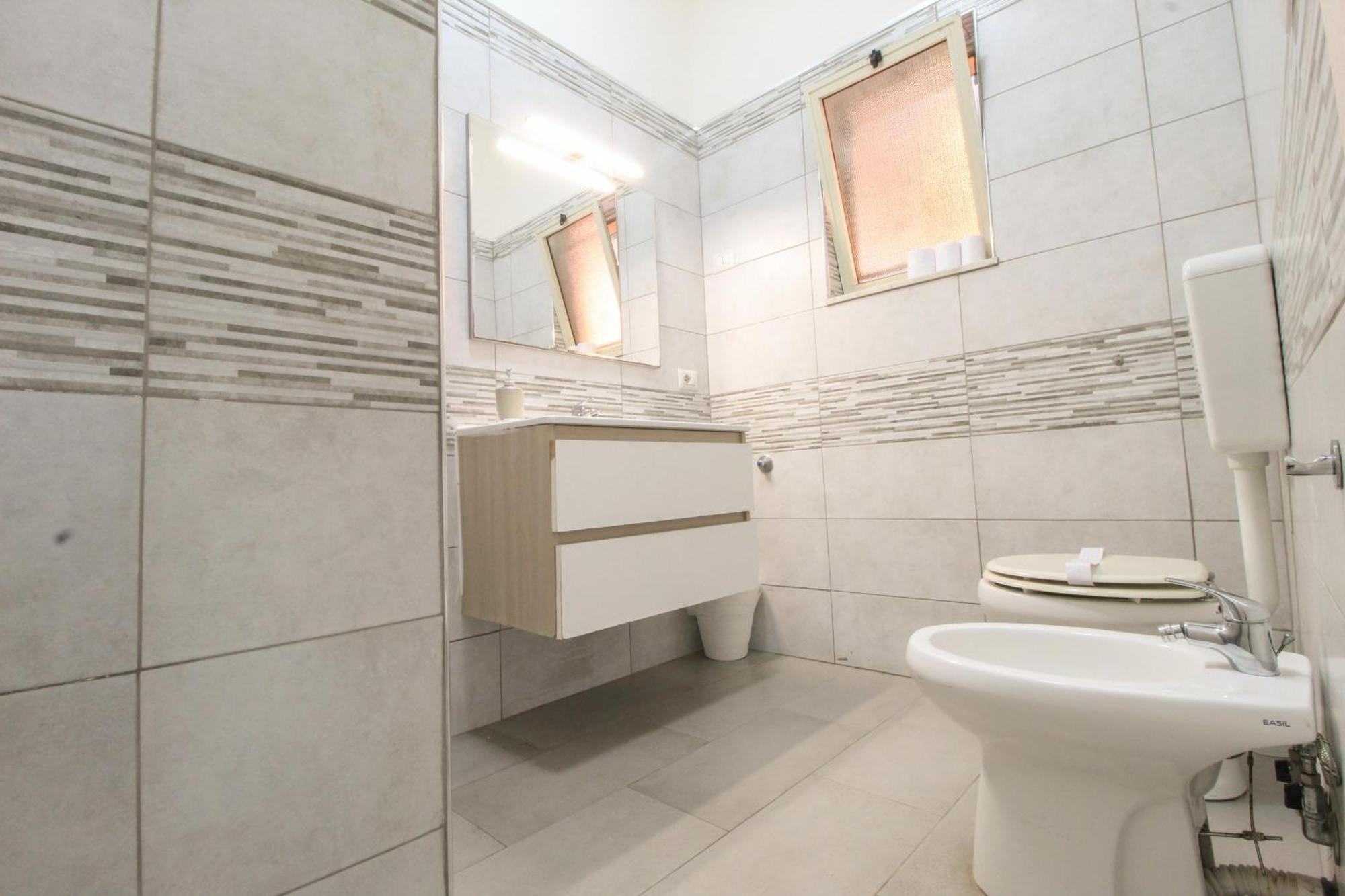 Double Room Private Bathroom
