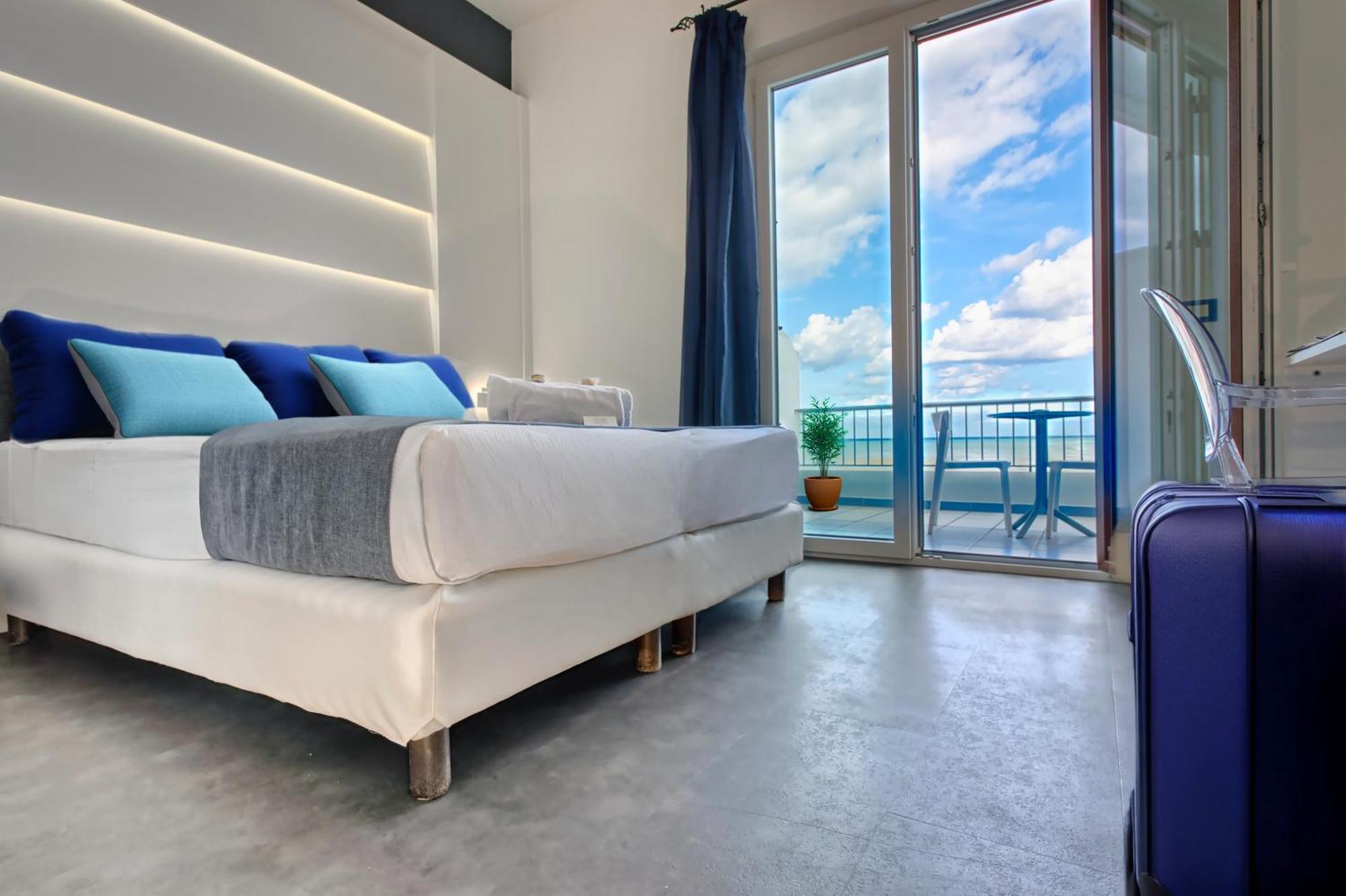 Deluxe Double Room Terrace Sea View