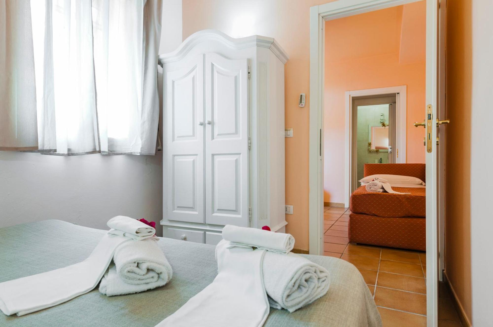 One-Bedroom Standard Apartment