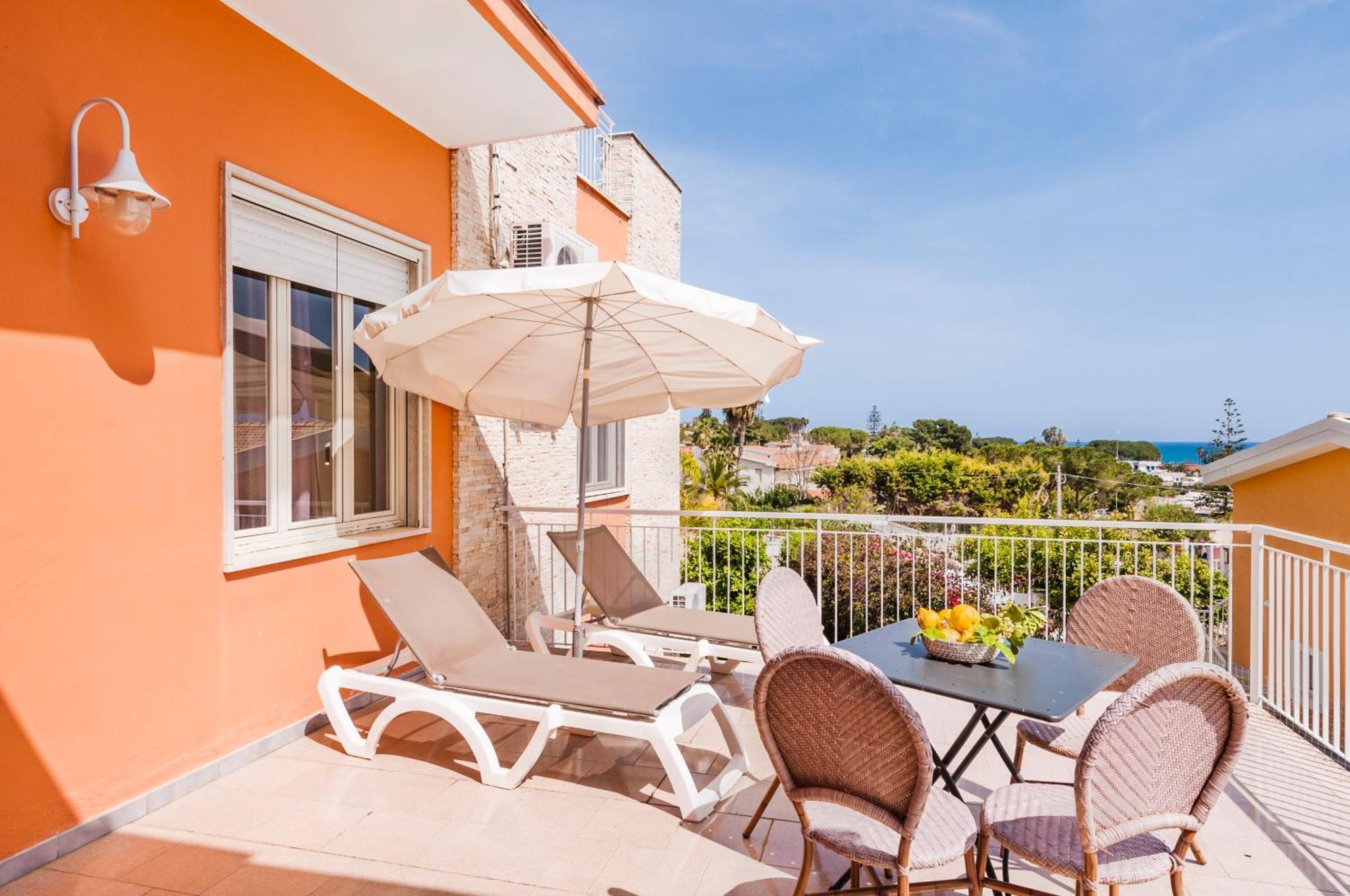 One-Bedroom Apartment Sea View Terrace