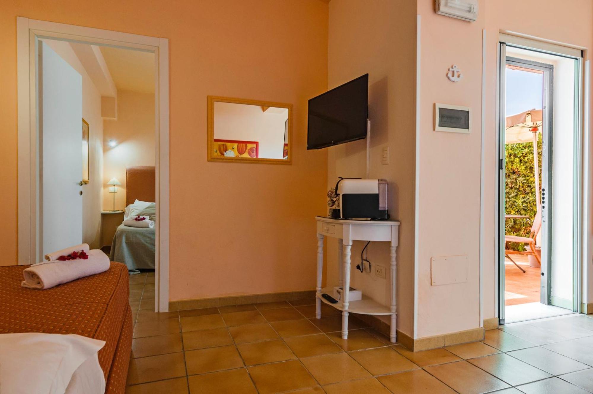 One-Bedroom Standard Apartment