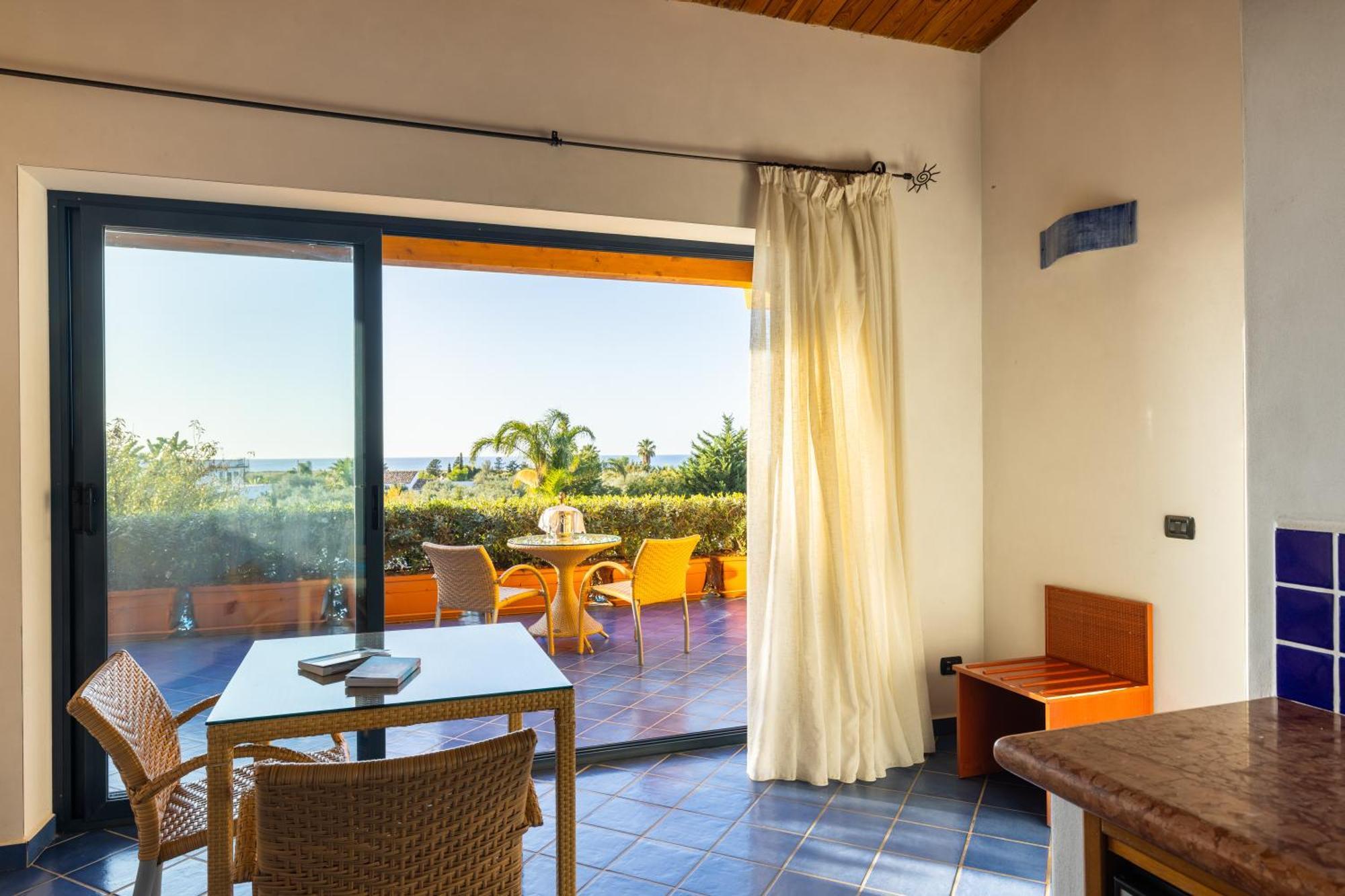 Apartment (4 Adults)