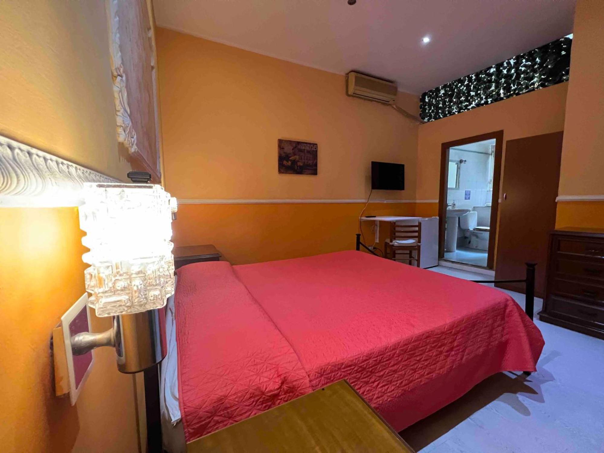Camera Matrimoniale Economy
