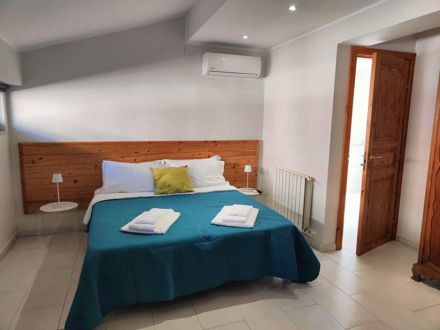 Large Double or Twin Room