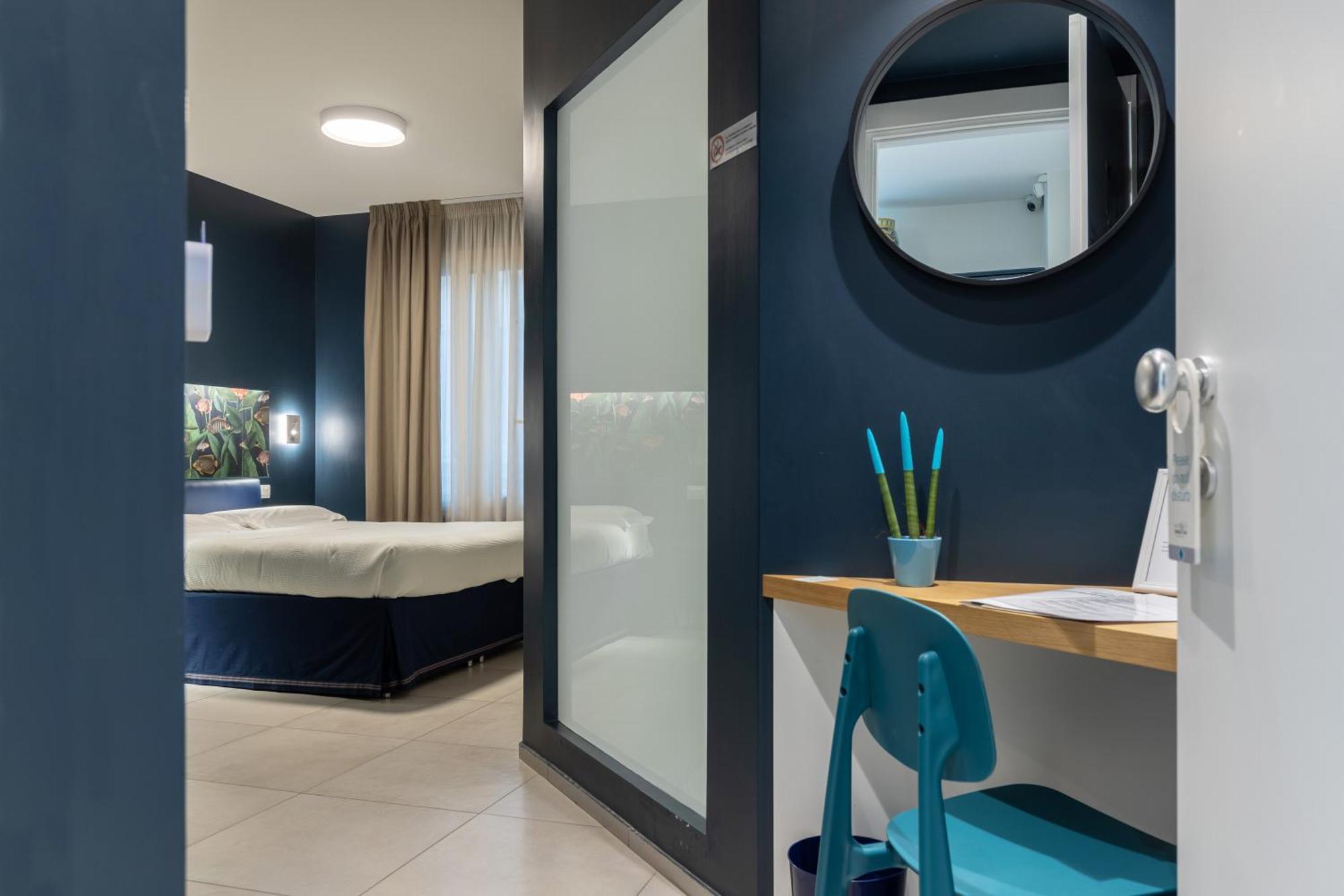 Double Room Private Bathroom