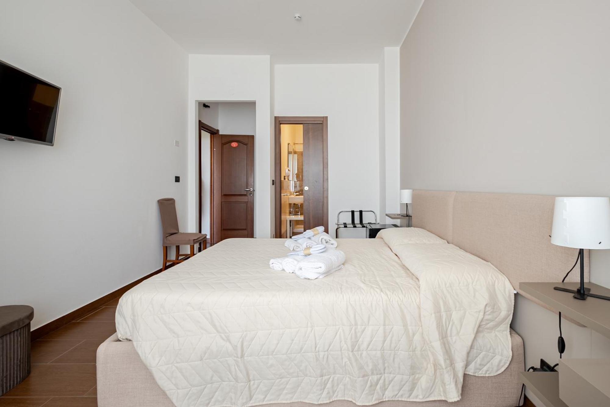 Large Double Room