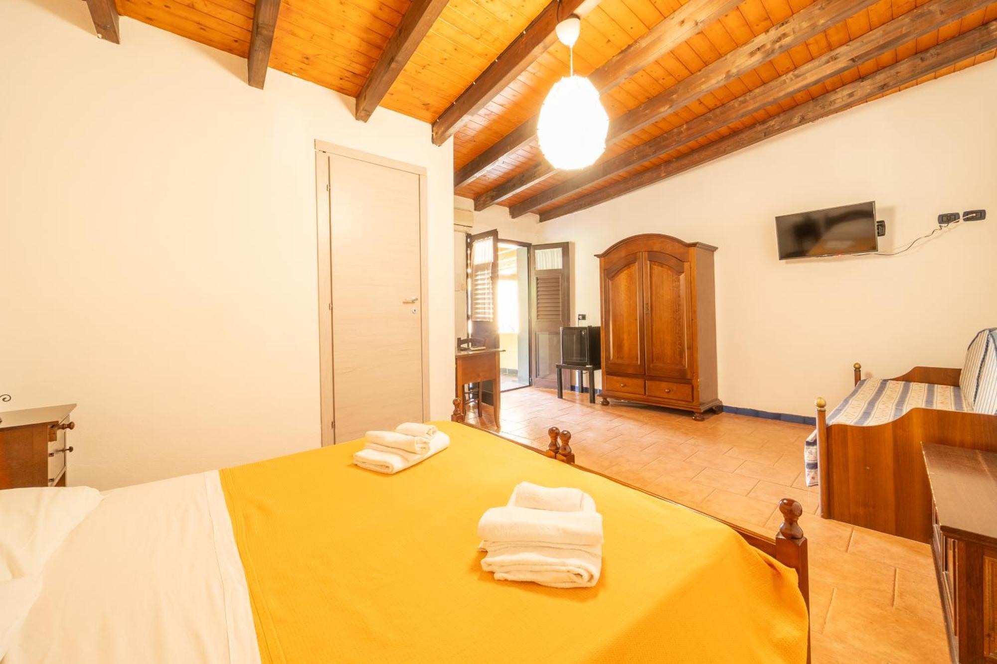 Economy Double Room