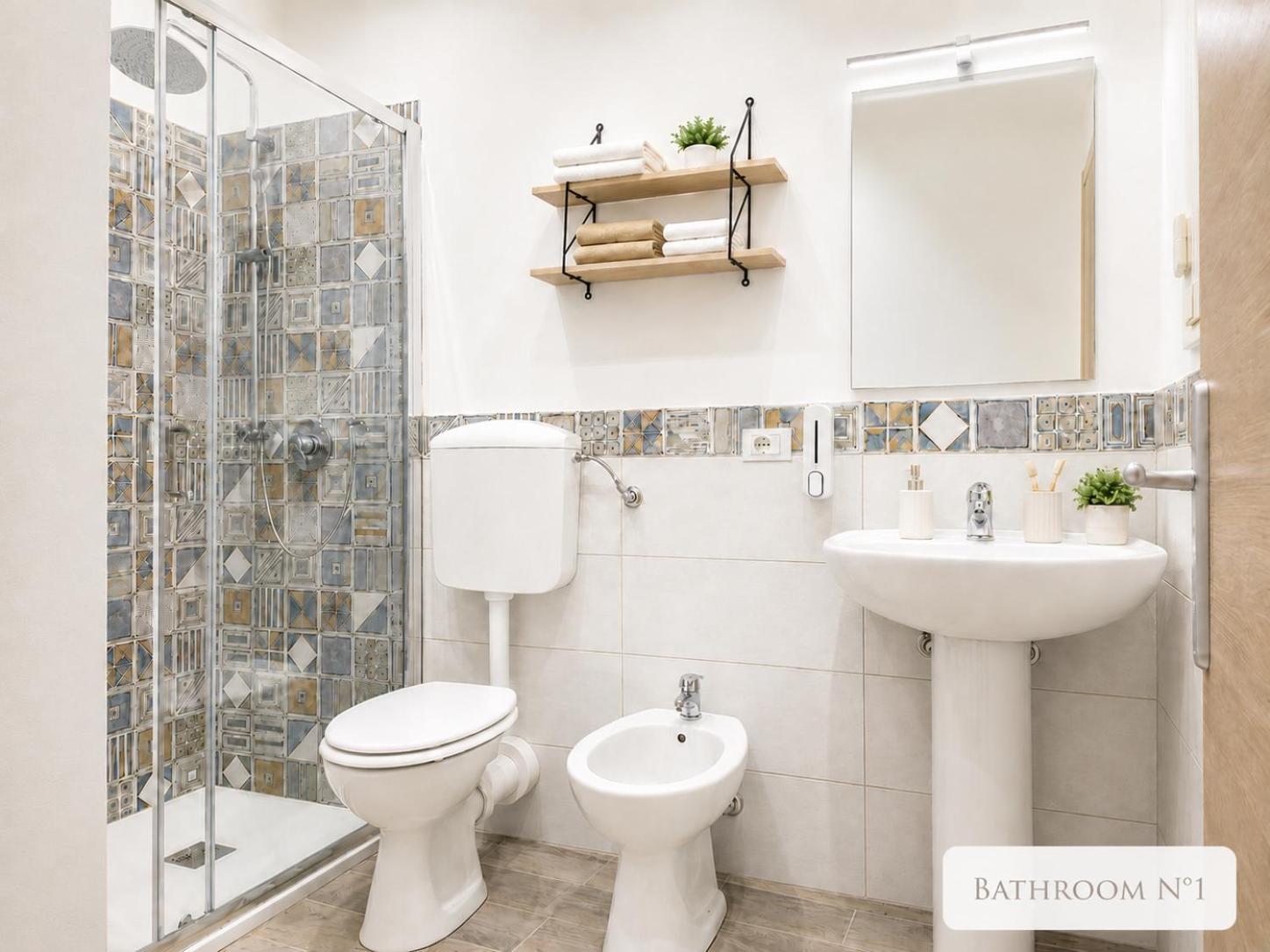 Quadruple Room Private External Bathroom