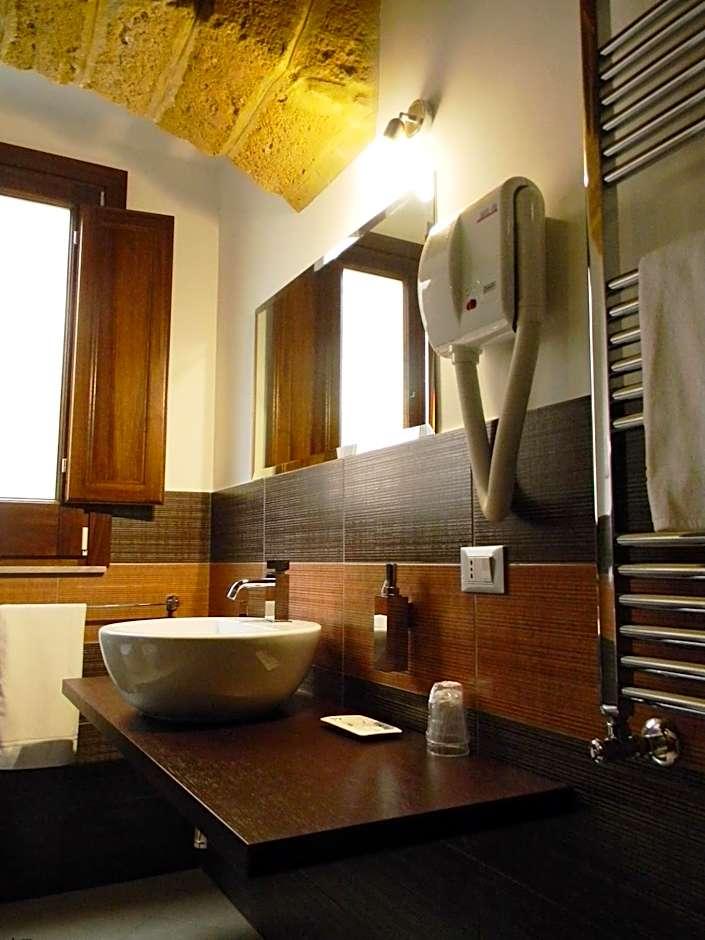 Triple Room Bathroom