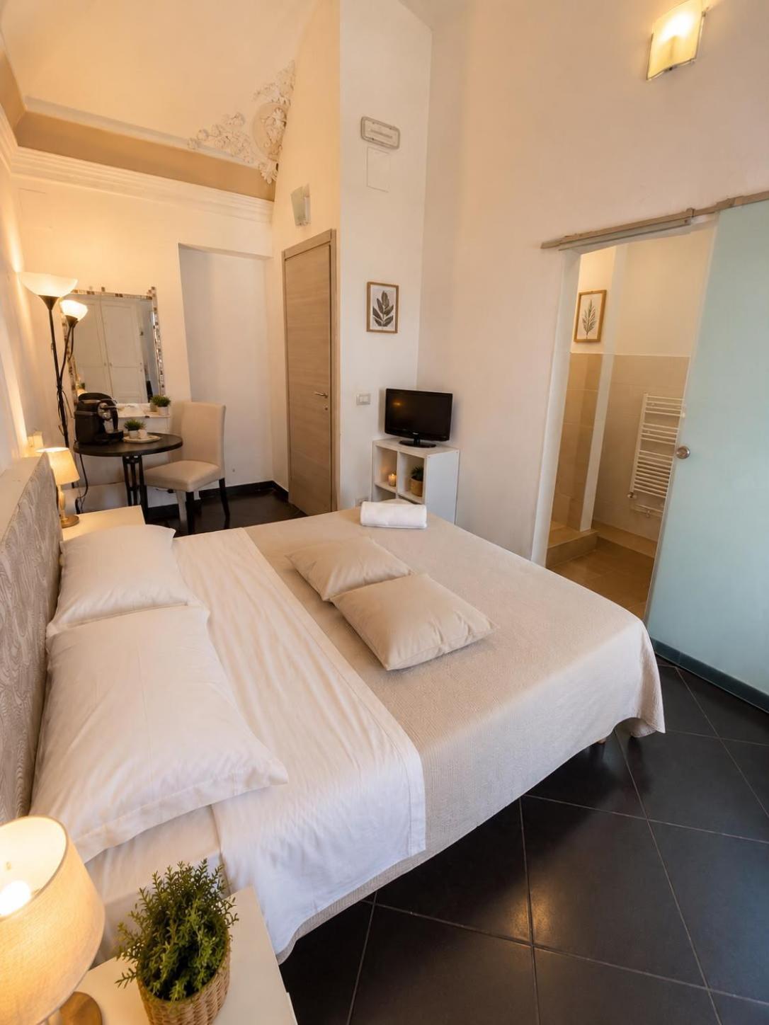 Deluxe Single Room