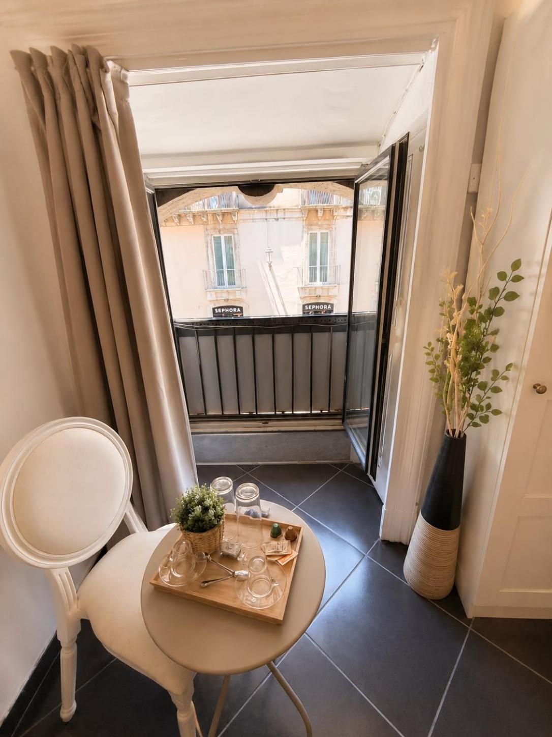 Deluxe Double Room Balcony