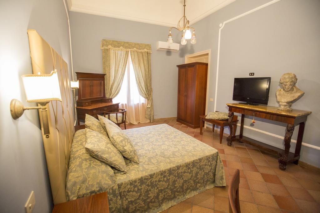 Classic Triple Room