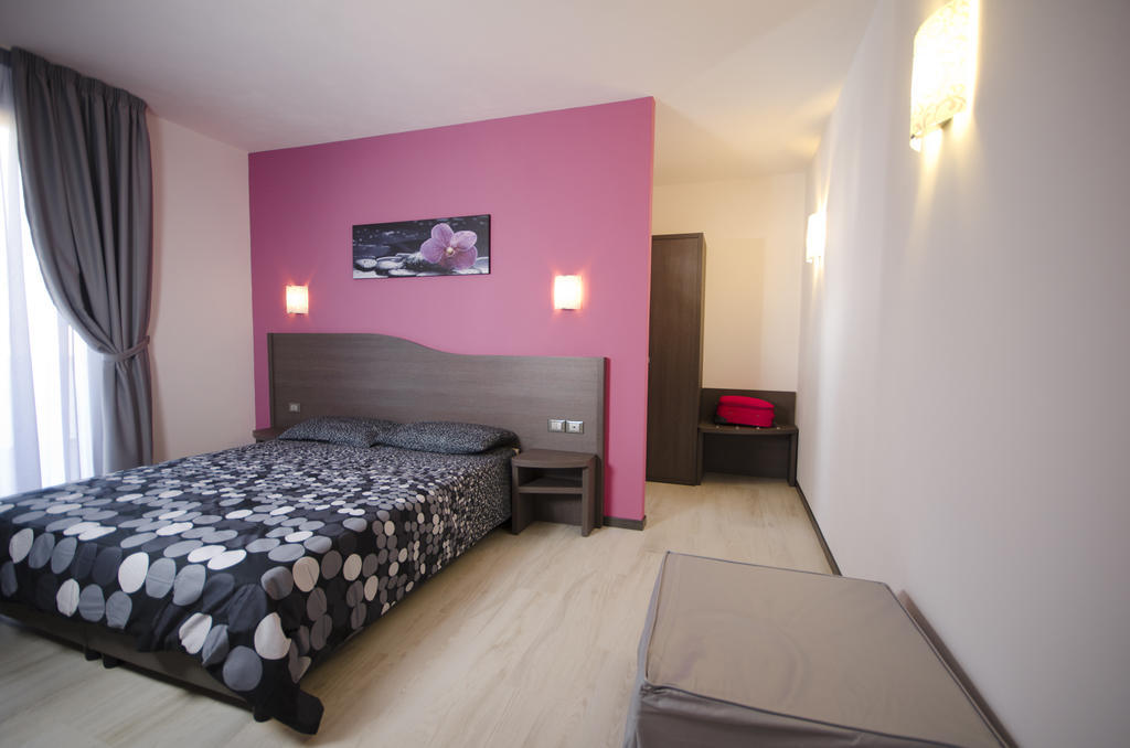 Triple Room Balcony