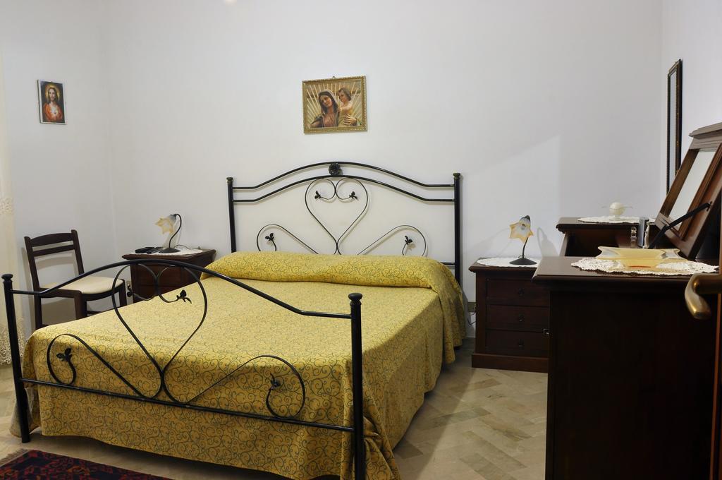 Double Room Private External Bathroom