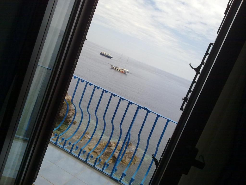 Camera Matrimoniale/Doppia con Letti Singoli con Vista Mare