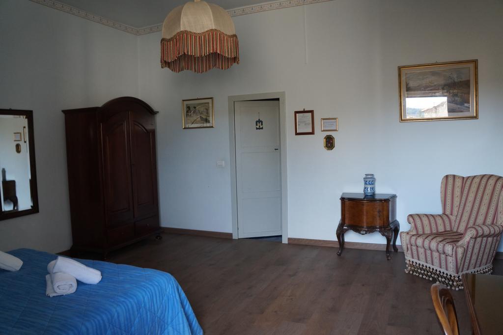 Double Room Lounge